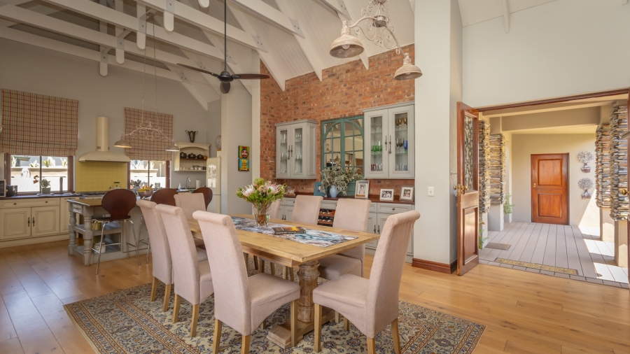 3 Bedroom Property for Sale in The Coves North West